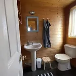 Da Silva Surfcamp - Tiny House Jorgina לוריניה